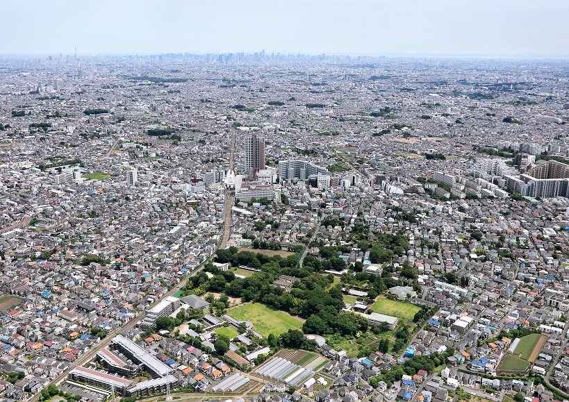 2022年6月撮影　自由学園キャンパス周辺から都心方向を望む